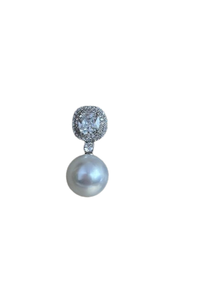 white pearl earrings ER06