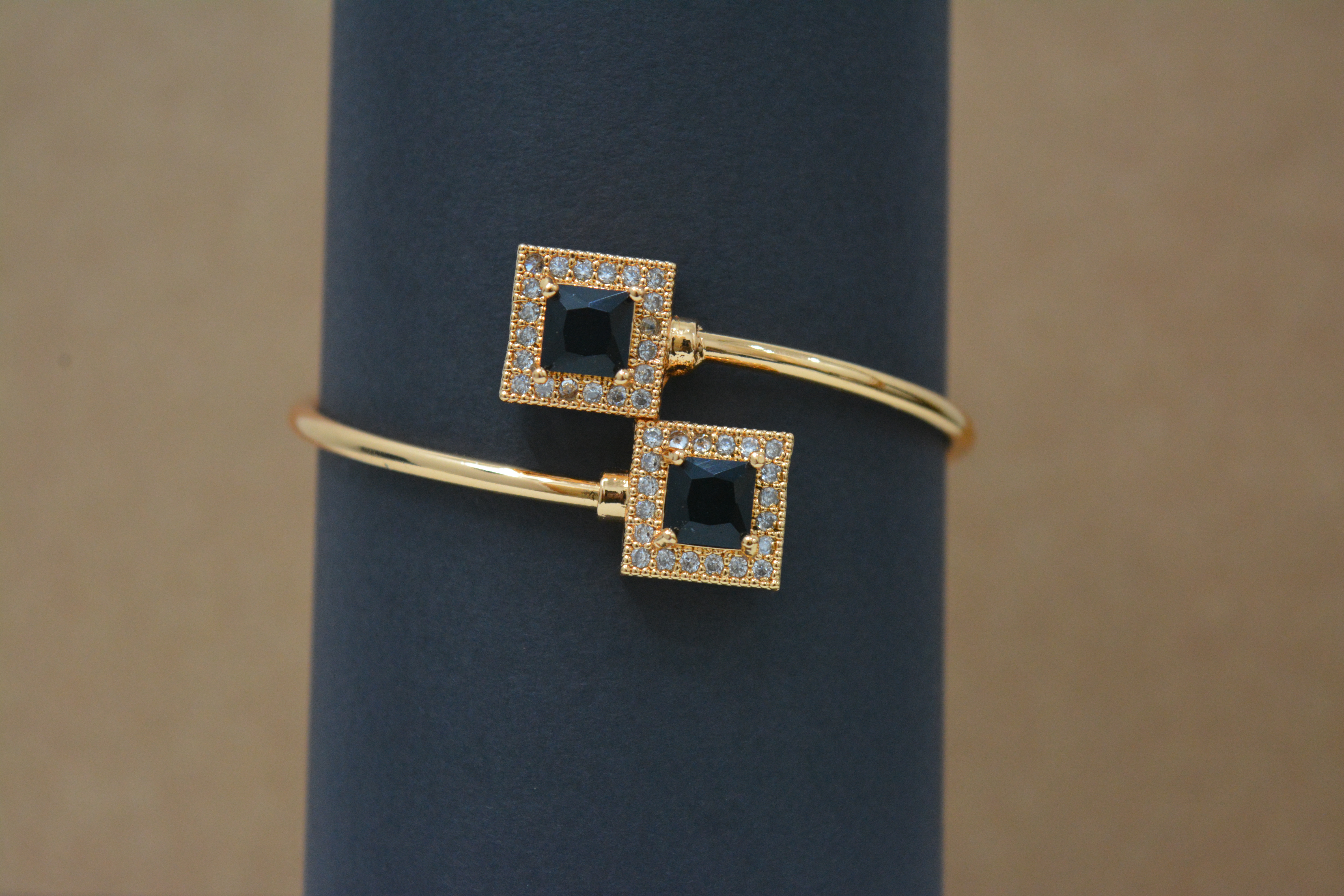Black Square Stone-BR04